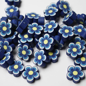 Fimo-Perle Blume blau 15 mm